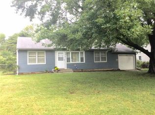 3329 SE Ohio Ave, Topeka, KS 66605