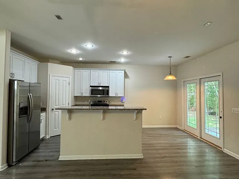 670 Summer Hill Way — Photo 6