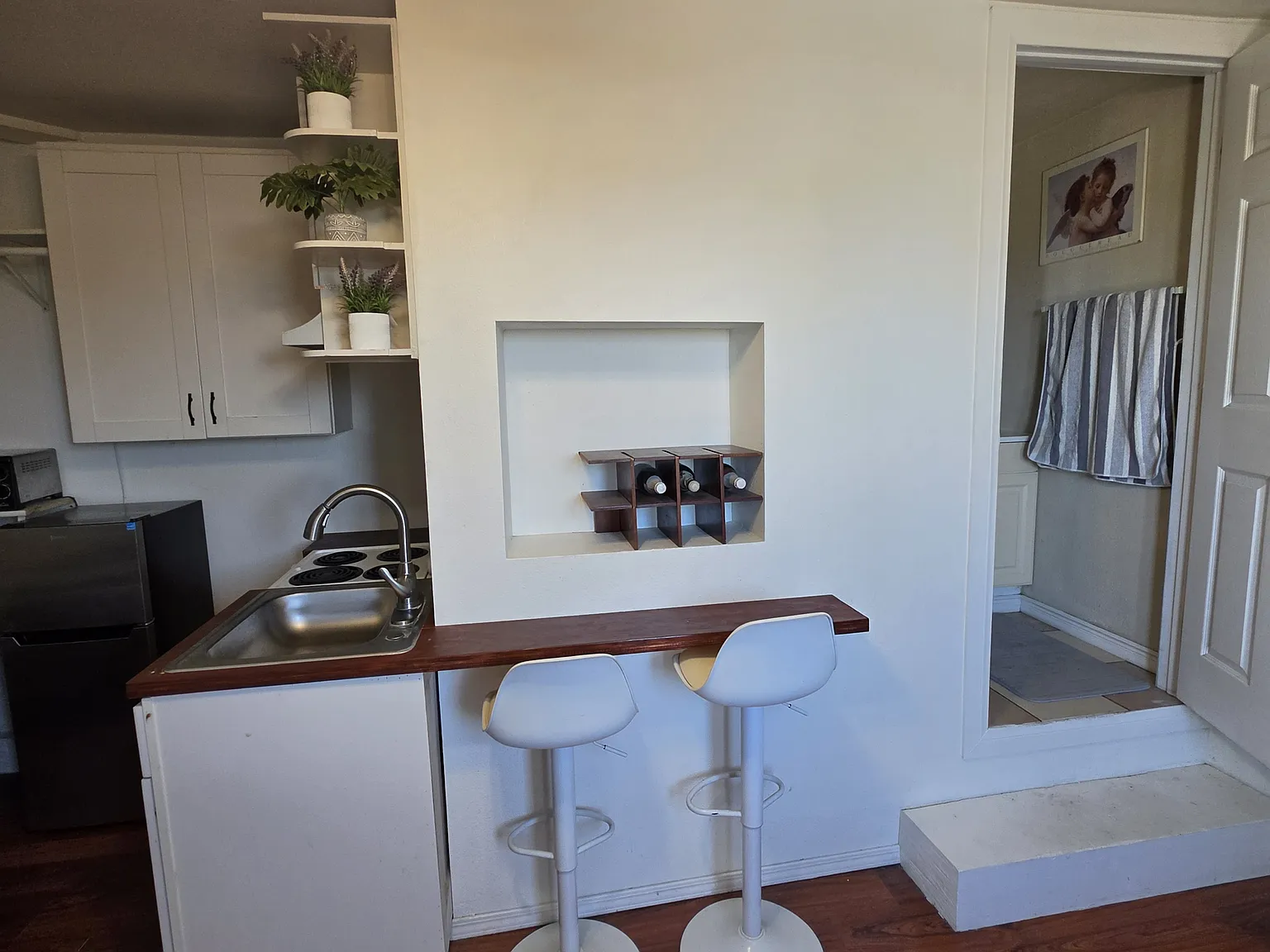 Studio, 265 sqft, $1,500 — Photo 2