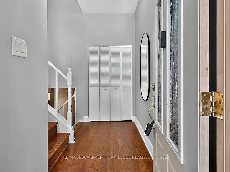 1444 Paddington Ct — Photo 4