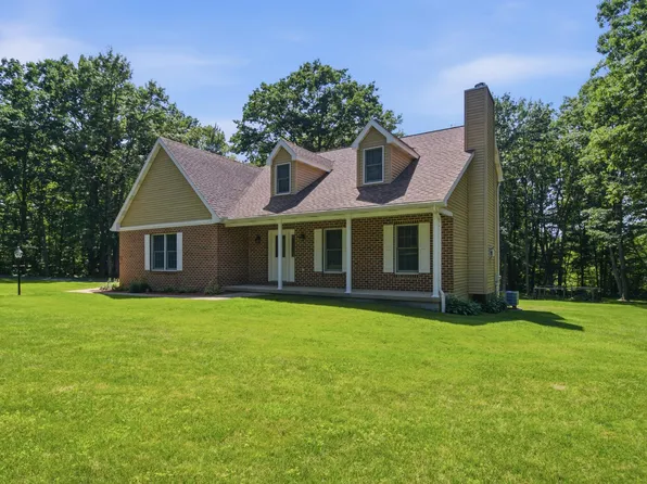 105 Rockwood Dr, Philipsburg, PA 16866