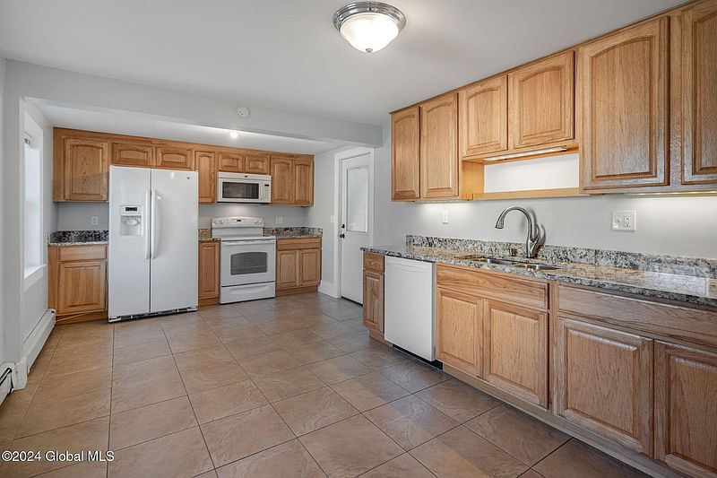 2nd image of 41 Grenada Terrace