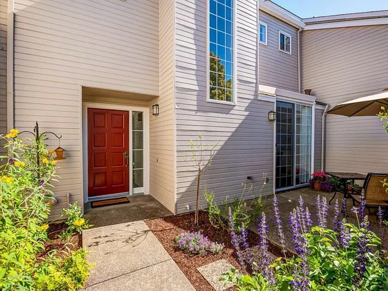 7706 Creekside Dr — Photo 6