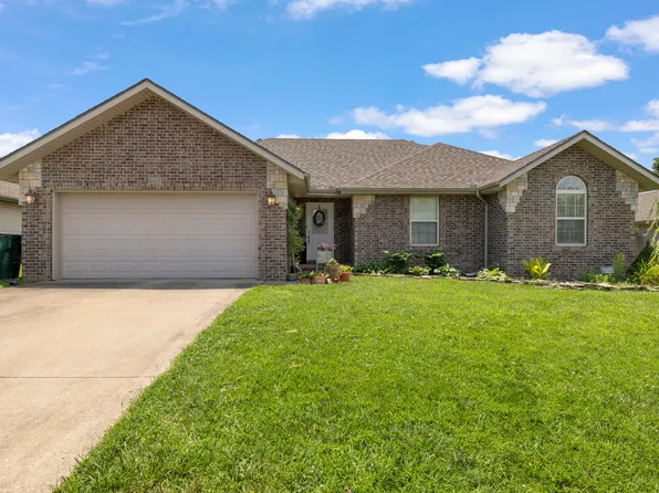 203 Kingsley Drive, Monett, MO 65708