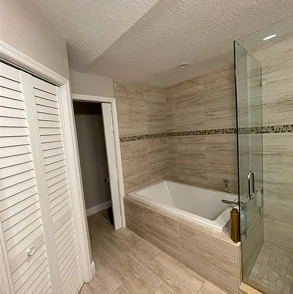 1450 Mahogany Ln — Photo 5
