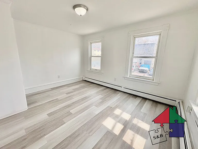 94 Malletts Bay Ave — Photo 44