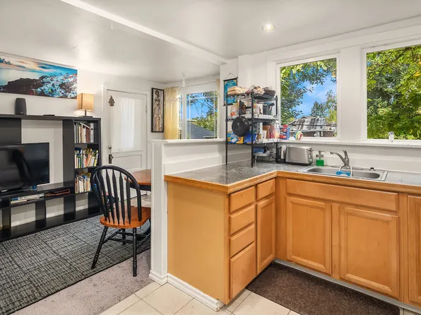 5444 Kirkwood Pl N #1, Seattle, WA 98103