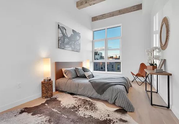 2nd image of 5-33 48th Ave #2F