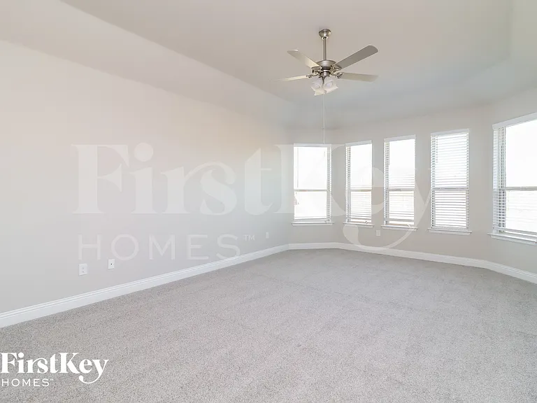 109 Independence Dr — Photo 10