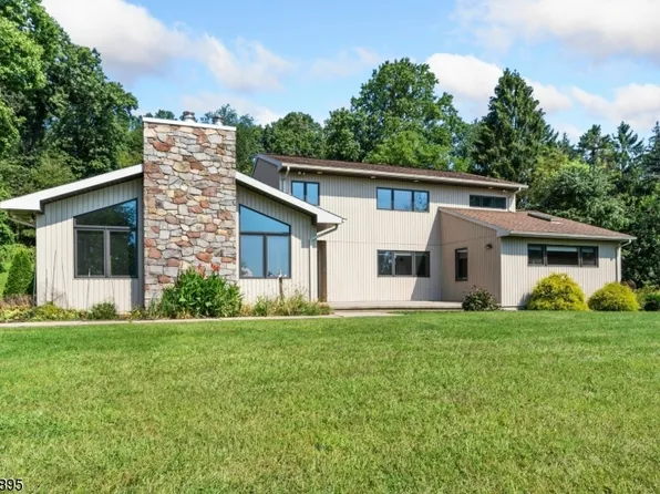 44 Bickel Road, Franklin Twp., NJ 07882