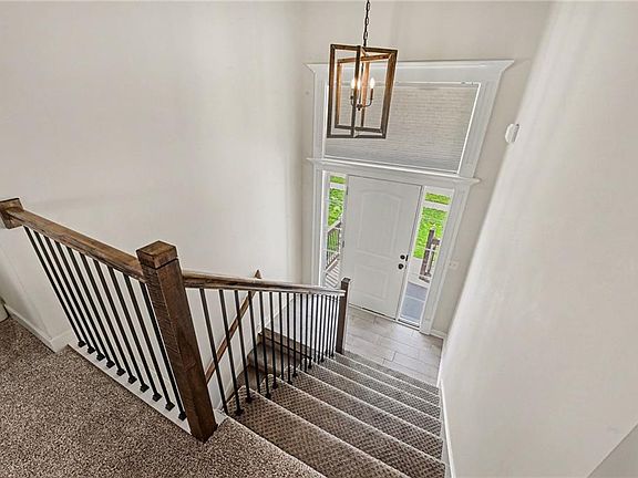 5th image of 1018 Jasmine Dr