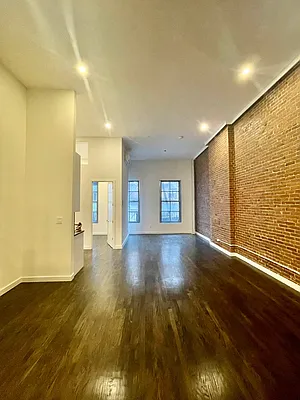 Rented by Brighton Management | media 7