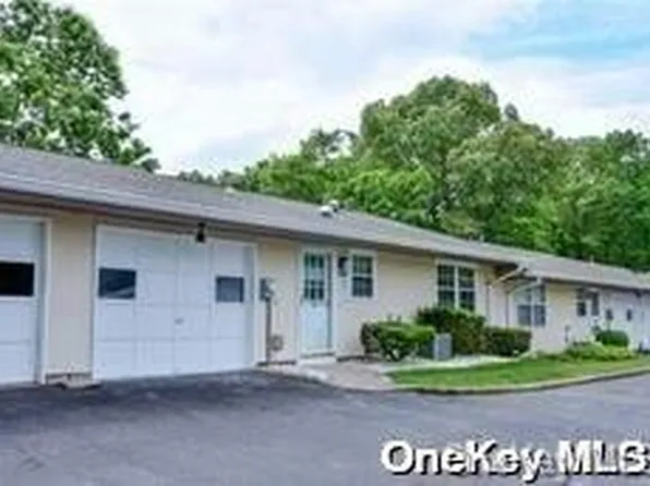 332C Woodbridge Drive #332C, Ridge, NY 11961