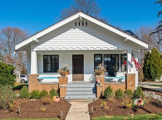 28W414 Batavia Rd, Warrenville, IL 60555