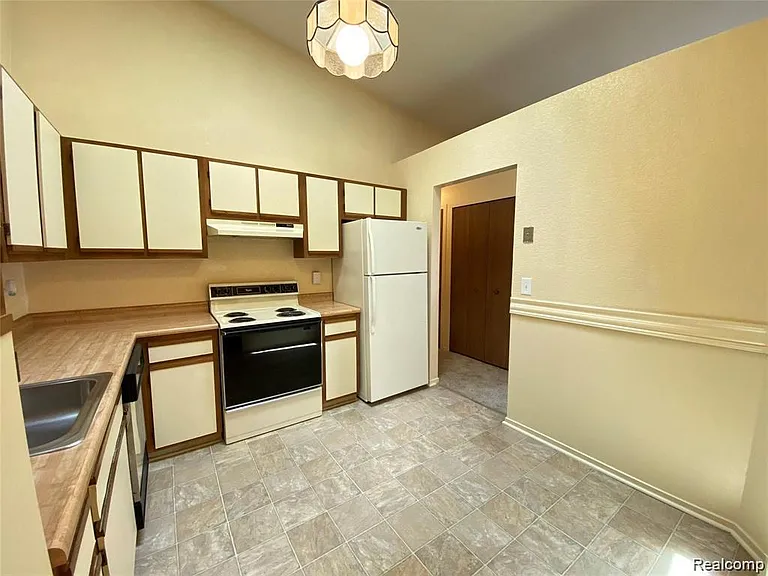 2101 Vine Way Dr #90 — Photo 11