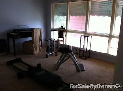 Spare Bedroom, walk in closet, bath : Large bedroom, full bath, walk in closet, windows overlooking 