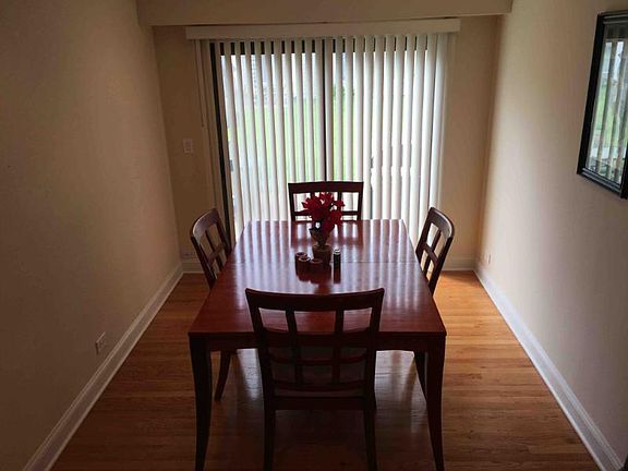 4th image of 110 N Jason Ln
