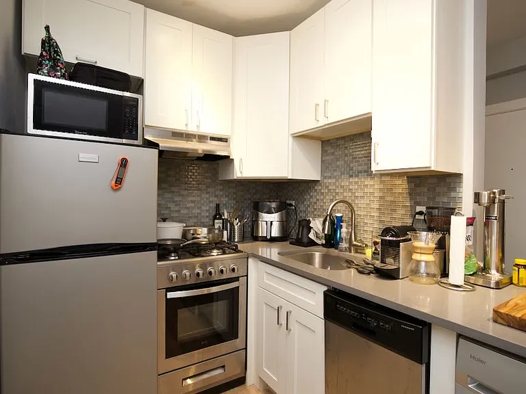 511 W Belmont Ave #43 — Photo 3
