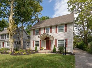 3075 Warrington Rd, Shaker Heights, OH 44120