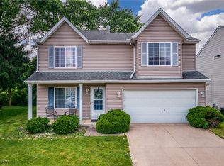 1122 Oxford Cir, Akron, OH