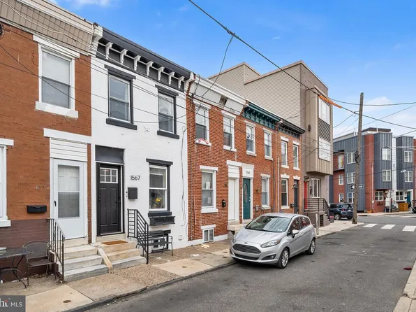 1567 E Hewson St, Philadelphia, PA 19125