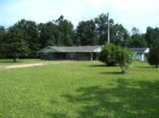1969 Gumpond Beall Rd, Lumberton, MS 39455