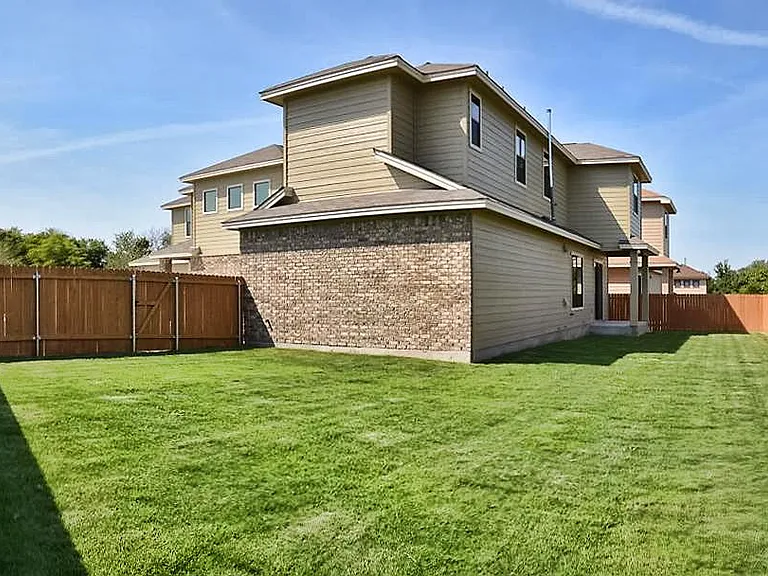 8601 Furness Dr #B — Photo 17