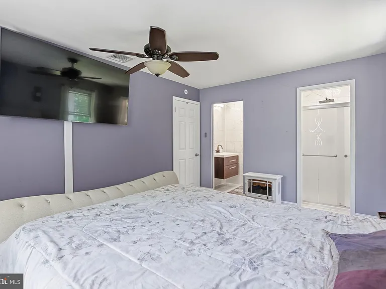 2329 Coles Blvd — Photo 23