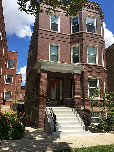 2338 W Walton St #3 Photo 1