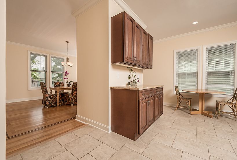 1st image of 32 Oakwood Ave