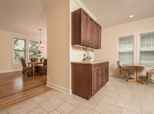 32 Oakwood Ave, White Plains, NY 10605