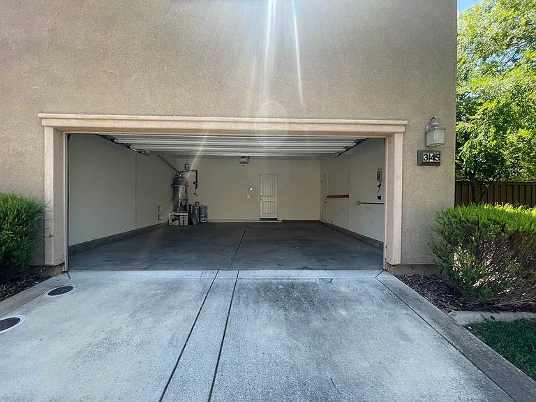 3145 Ardley Dr — Photo 23