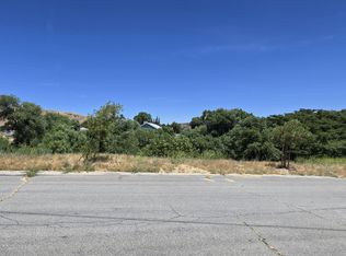 Rimford Dr, Lake Hughes, CA 93532