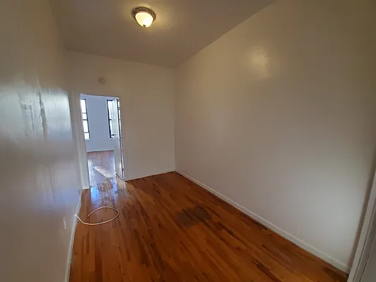 Rented by Nooklyn NYC LLC | media 12