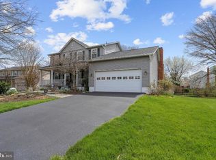 13369 Teaberry Ct, Fairfax, VA 22033