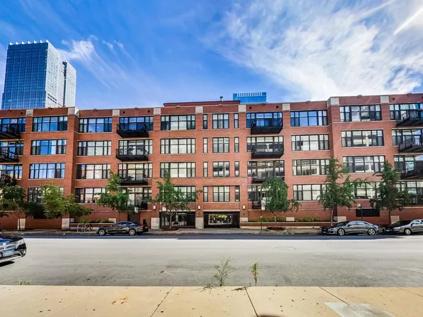 (undisclosed Address), Chicago, IL 60654