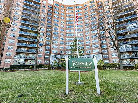 2nd image of 6120 Grand Central Pkwy APT C500