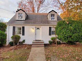 97 Bennett Ave, Roosevelt, NY 11575