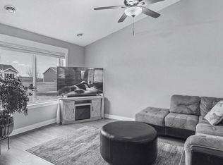 555 Western Ave, Green Isle, MN 55338
