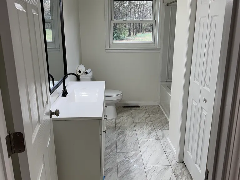 6878 Sifford Rd — Photo 7