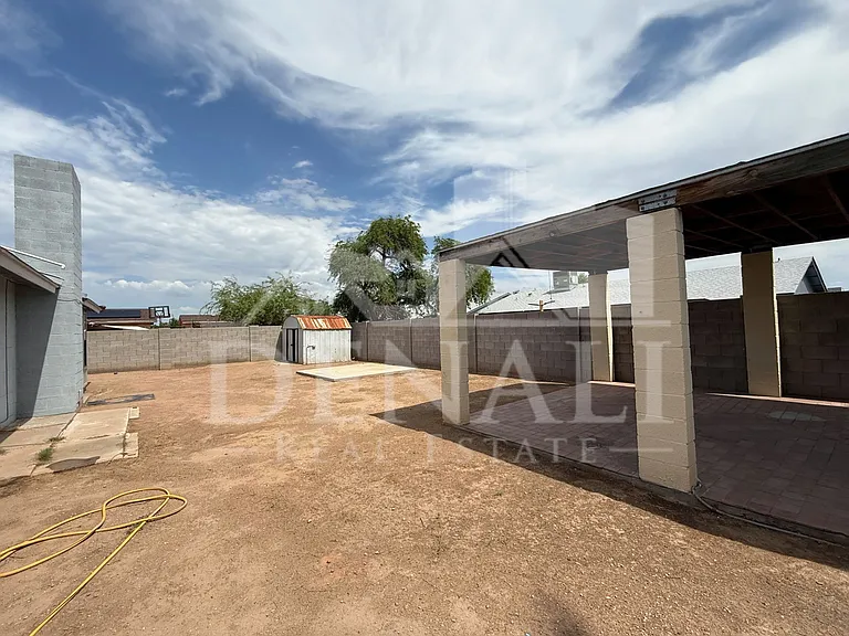 10921 W Sells Dr — Photo 21