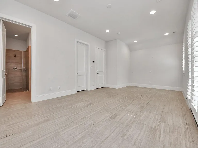 2606 Madeline Grove Dr — Photo 22