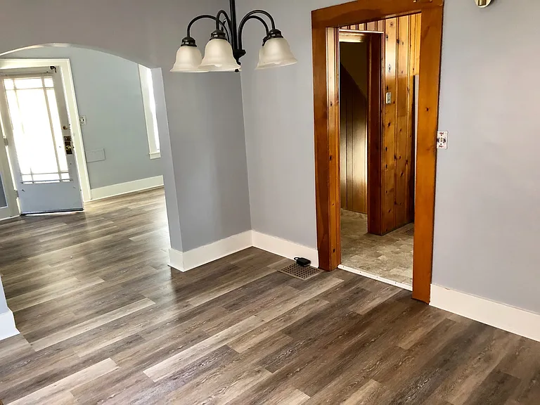 1224 Central Ave — Photo 4