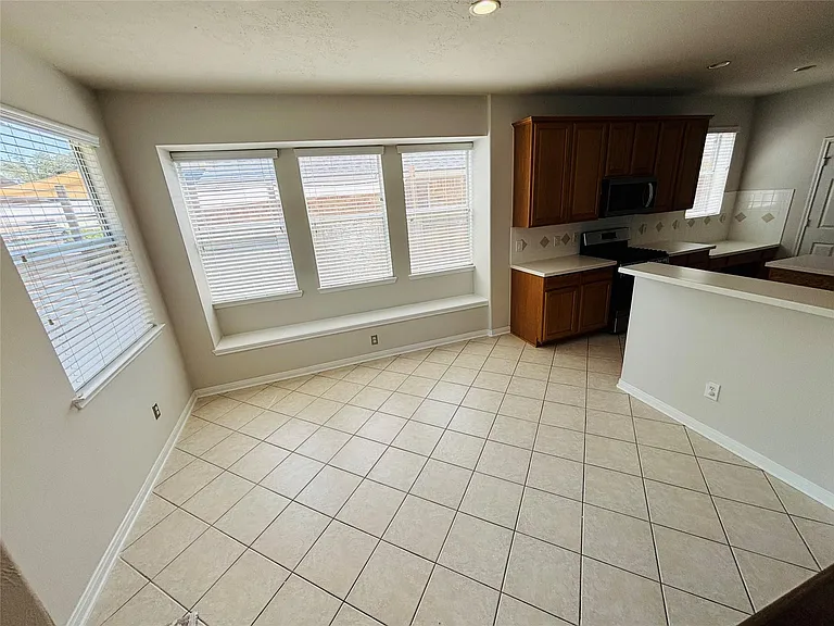 18002 Secret Branch Ln — Photo 11