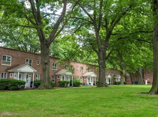 (Undisclosed Address), Fresh Meadows, NY 11365