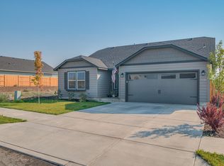 3586 NW 9th St, Redmond, OR