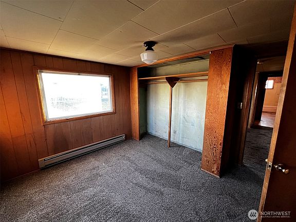 5th image of 624 s Douglas Avenue