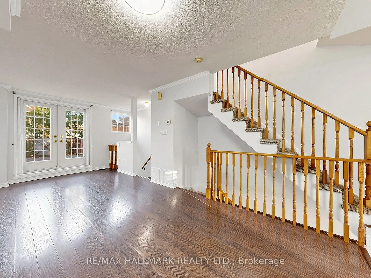 3 bed, $3,200 — Photo 3