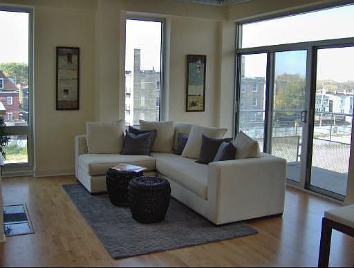 2nd image of 4814 N Clark St APT 309