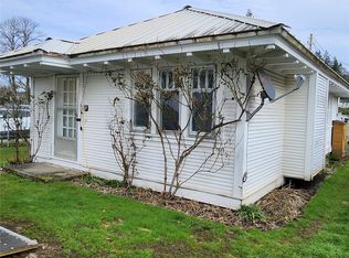 207 NW Fir St, Winlock, WA 98596